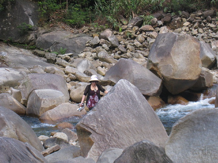 Mai Huong voi Thay Co Quan Thay Sinh_IMG_0237.jpg